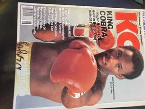 KO /The Knock-out Boxing Magazine /August 1985 / + FULL COLOR PINUP - Picture 1 of 2