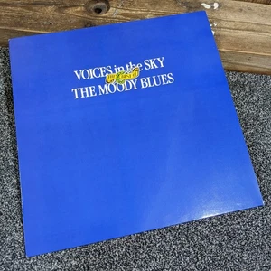 The Moody Blues – Voices In The Sky: The Best Of (12" Vinyl 1984) Psychedelic - Picture 1 of 8