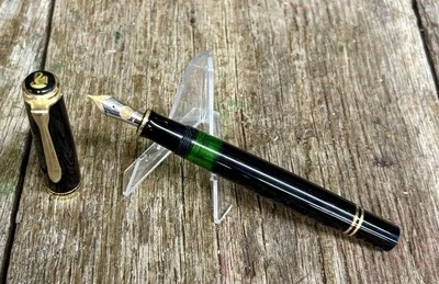 Vintage German Made Pelikan Souveran M600? Black & Gold Fountain Pen W/ 14KT Nib - Image 1 of 4