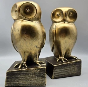 Paar Alien Modernist Eule Buchstützen Statuen, Gold Bronze Finish Eulen MCM Harz 9" - Bild 1 von 12