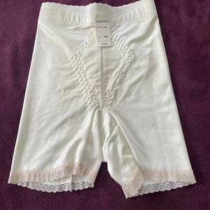 Vintage Gemini Slimming Panty Girdle Shorts Tummy Control Size Medium NOS - Picture 1 of 6