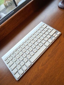 Apple A1314 Wireless Keyboard - MC184LL/B - Bild 1 von 5