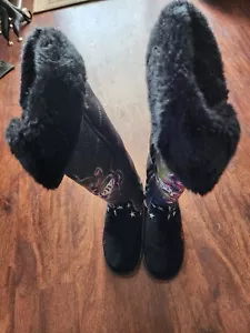 ED HARDY LOVE KILLS KNEE HIGH BOOTS BLACK, SUEDE , FUR SIZE 8 USED - Picture 1 of 15