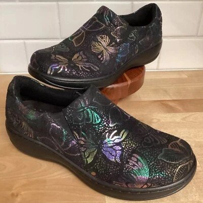 Zuecos de enfermería Spring Step sin cordones talla 9,5 zapatos mariposas metálicas negras Foto 1 de 4