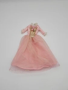 2004 Barbie Princess and the Pauper Anneliese Doll Dress from #B5768 - Picture 1 of 3