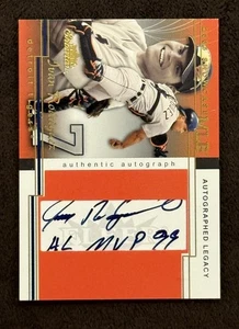 IVAN RODRIGUEZ 2005 FLEER SHOWCASE INSCRIBED AUTOGRAPH AUTO! #176/217! TIGERS! - Picture 1 of 2