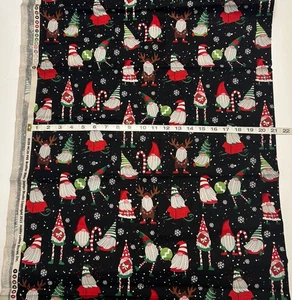 NEU 100 % Baumwolle Weihnachtsstoff halber Yard - Wichtel und Welpen - Susan Winget - Bild 1 von 2