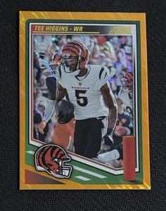 Camiseta 2025 Panini Score Lava Parallel #161 Higgins/799 Cincinnati Bengals SP - Imagen 1 de 2