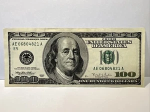 Series 1996 ~ US One Hundred Dollar Bill Note $100 ~ Richmond ~ AE 06804821 A - Picture 1 of 2