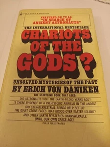Chariots Of The Gods BY Erich Von Daniken. Published . 1973 - Picture 1 of 1