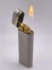 Cartier Vintage WORKING Oval Lighter in Silver Hobnail w/Trinity Rings 1980's - Picture 1 of 16
