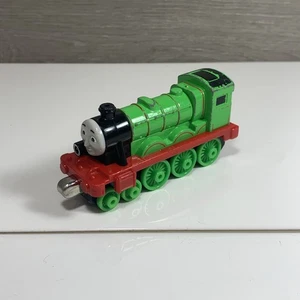 Thomas the Train & Friends Metall Druckguss SPRECHENDER HENRY Lichter Sound Take N Play - Bild 1 von 9