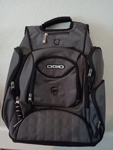 OGIO Metro Street Grey/black Backpack 8 External Pockets Audio Tech Laptop - Photo 1/3