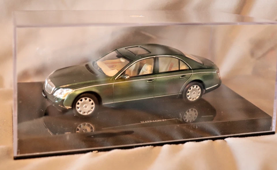 Maybach 57 Model Car Die Cast Vehicle Case Green Luxury Sedan Mercedes-Benz - Image 1 of 4