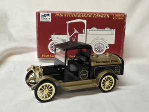 Speccast Spectacular News #3 1916 Studebaker Tanker Truck Bank 1/25 Scale  - Picture 1 of 11