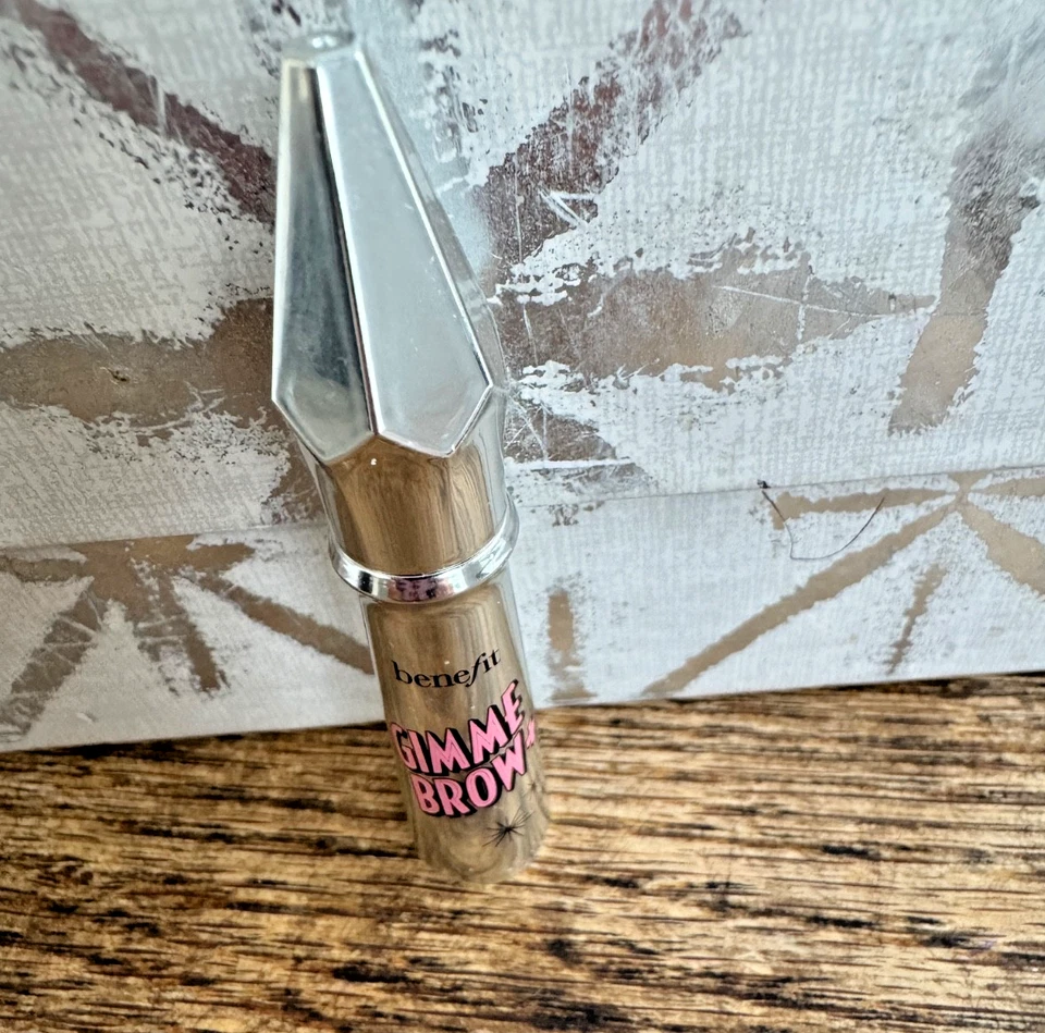 2 BENEFIT GIMME GEL FIBRA VOLUMINIZADORA CEJAS TONO NÚMERO 3,1 OZ EA Foto 1 de 1