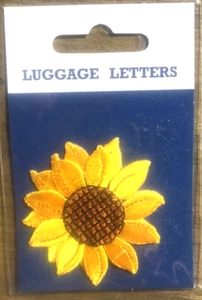 SUNFLOWER x 2 (Per Pack) EMBROIDERED LOGO BADGE IRON / SEW ON 5 x 5 cm BRAND NEW - Picture 1 of 2