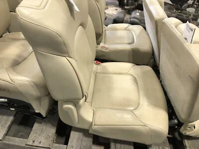 2011-2012 INFINITI QX56 2nd Seat Rear Seat TAN BUCKET LEATHER/HEAT 11 12 - Imagem 1 de 4