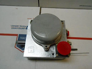 69-600-3 HYD-ACTUATOR ELECTRIC GOVERNOR NEW OLD STOCK USED IN LARGE GENRATOR - Picture 1 of 2