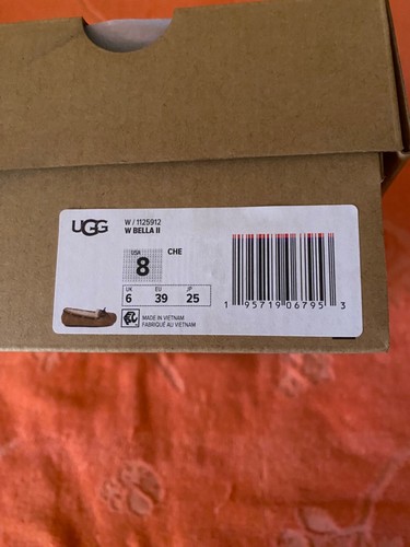 SCARPE UGG NUOVE TAGLIA US 8 EUR 39