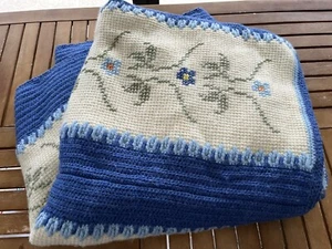 Floral Afghan Throw Blanket 78” X 82” Blue Cream Yellow Flower Handmade Vtg - Picture 1 of 3