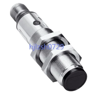 SICK VTE18-3E2112 Photoelectric proximity sensor ,NPN ,NewKd - Picture 1 of 2