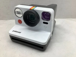 Polaroid Now 2nd Gen I-Type Instant Film Camera - Black & White (9072) *READ* - Picture 1 of 5