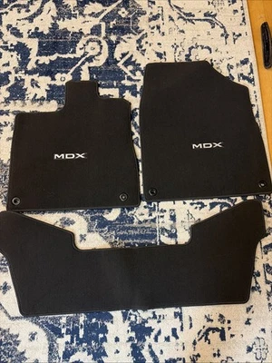 Оригинальные поплавковые коврики Acura MDX 2017–2020 годов выпуска - Изображение 1 из 4