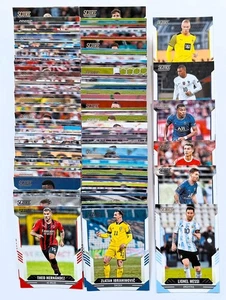 Panini Score FIFA 2021 2022 - Set 200 Basecards mit Messi Ronaldo Mbappe TOP - Bild 1 von 1