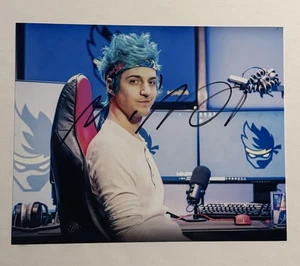 FOTO 8x10 firmata a mano NINJA TYLER BLEVINS AUTOGRAFATA TWITCH STREAMER COA - Foto 1 di 1