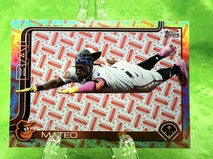 Jorge Mateo /99 Holiday Hotdog - 2025 Topps Series 2 #484 Baltimore Orioles - Picture 1 of 11