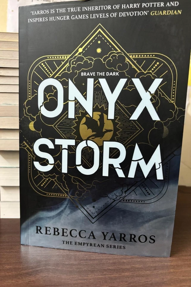 Onyx Storm Paperback By Rebecca Yarros fast shipping UK - Image 1 of 4