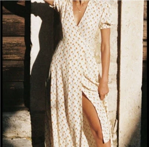 Faithfull The Brand Floral Wrap Hana Dress Size 10 Midi - Picture 1 of 10