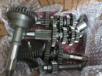 1988 Yamaha Terrapro 350 ATV Tranny Transmission Gears Lot (342/73) - Image 1 of 4