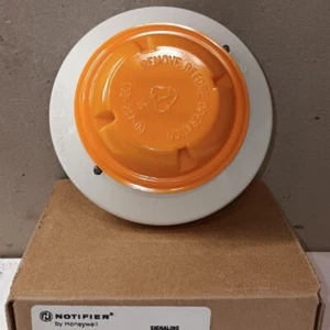 NOTIFIER NP-100R SMOKE DETECTOR REMOTE TEST CAPABLE NP 100R NEW - Picture 1 of 2