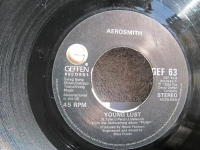 Aerosmith -  Love in an elevator / Young lust 7'' 1982Green rec  GEF 63 - Image 1 of 2