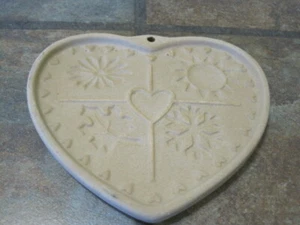 PAMPERED CHEF ~ SEASONS OF THE HEART ~ COOKIE MOLD ~ 1997 ~ EUC - Picture 1 of 3