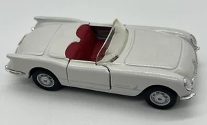 Maisto Die-Cast 1953 Corvette 1:38 Scale White w/ Red Interior Doors Open- Q - Picture 1 of 6