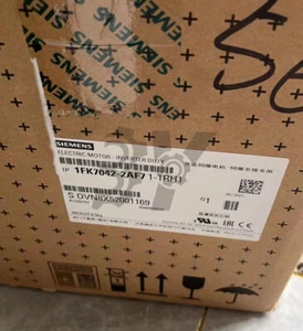 1PC SIEMENS Servo Motor 1FK7042-2AF71-1RH1 NEW - Bild 1 von 2