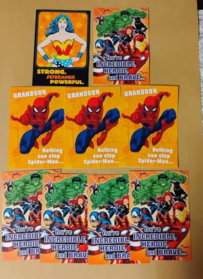 9 Tarjetas de Felicitación de Halloween - Super Héroes - Expresiones de Hallmark Foto 1 de 3