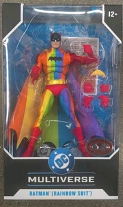 Batman (Regenbogenanzug) McFarlane DC Multiverse Red Platinum Edition Detective 241 - Bild 1 von 2