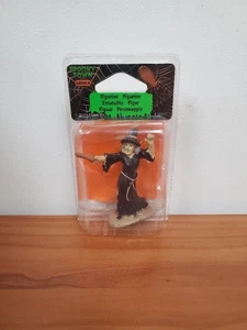 SPOOKY TOWN STEHENDE HEXE (NLG053509) - Bild 1 von 2