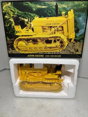 Ertl John Deere 430 Crawler, 1997 Natl Truck'n Construction Show, Diecast 1/16 - Image 1 of 4
