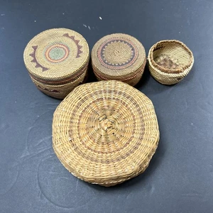 Vintage 4er Set Rattan Korb Sechseck Nistkästen mit Deckel - Bild 1 von 5