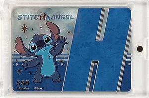 2024 Disney 100 Stitch & Angel - SSR Holofoil Refractor - Letra “H” - LST-SSR06 - Imagen 1 de 2