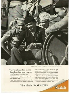 1943 Kodak Film WWII Sailors share snapshots aboard ship Vintage Print Ad - Picture 1 of 1