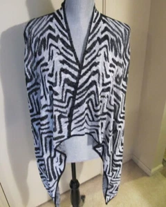 Women's Size 1 Chico's Sheer Back Shanaya Sleeveless Black & White Sweater Vest - Picture 1 of 5