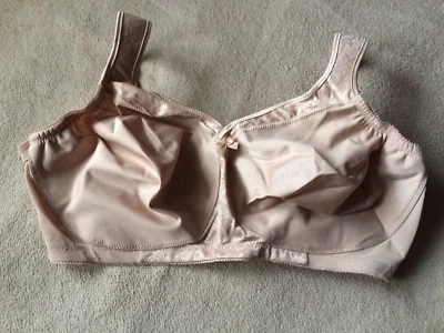 Sujetador GLAMORISE 44DD Sin Costuras Magic Lift Café Taza Suave Estilo 1070 Nuevo sin Etiquetas Foto 1 de 4