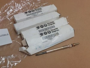 Fiat 500 Glow Plugs X4 1.3 D Multijet Doblo Punto Fiorino 46796050 Genuine New - Picture 1 of 7