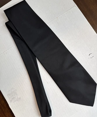 Vintage  JF  (J. Ferrar) Black Men's 100% Polyester Necktie  3.75"w × 58"L - Image 1 of 4